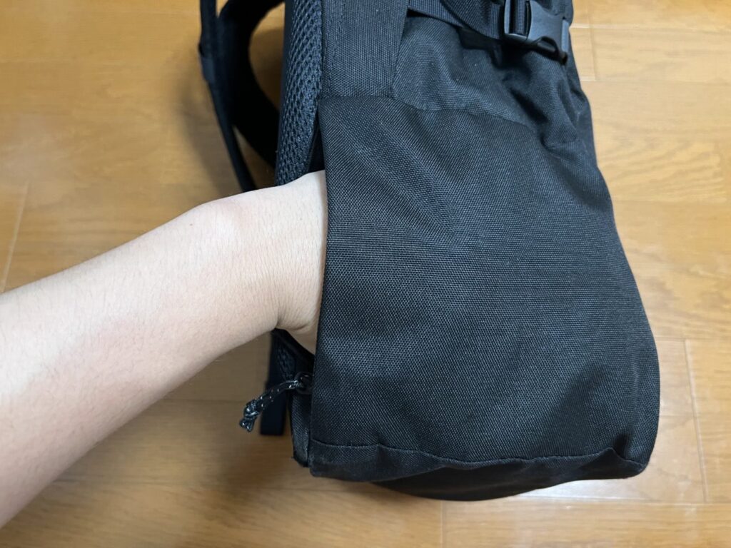 ジッパー付きのポケット