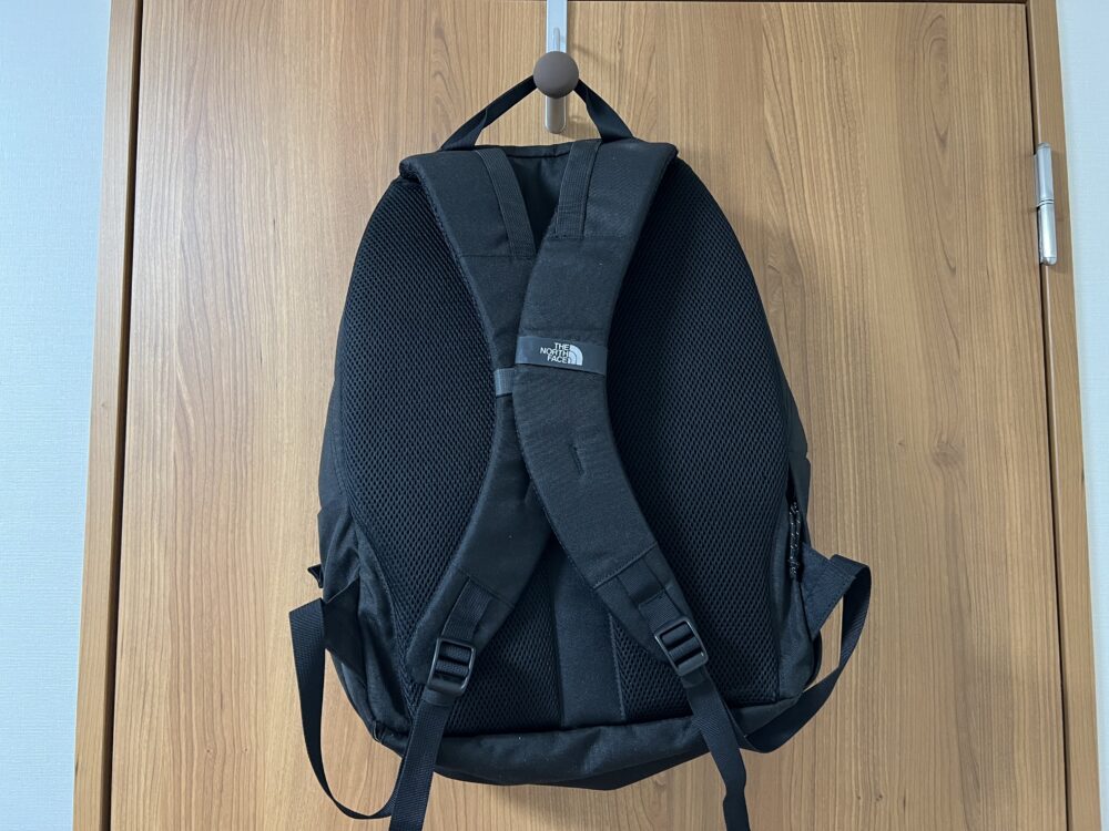 ボルダーデイパック全体像 背面