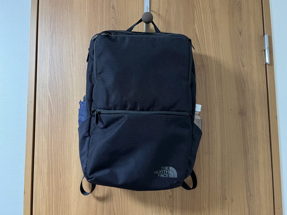 両方に荷物を入れる