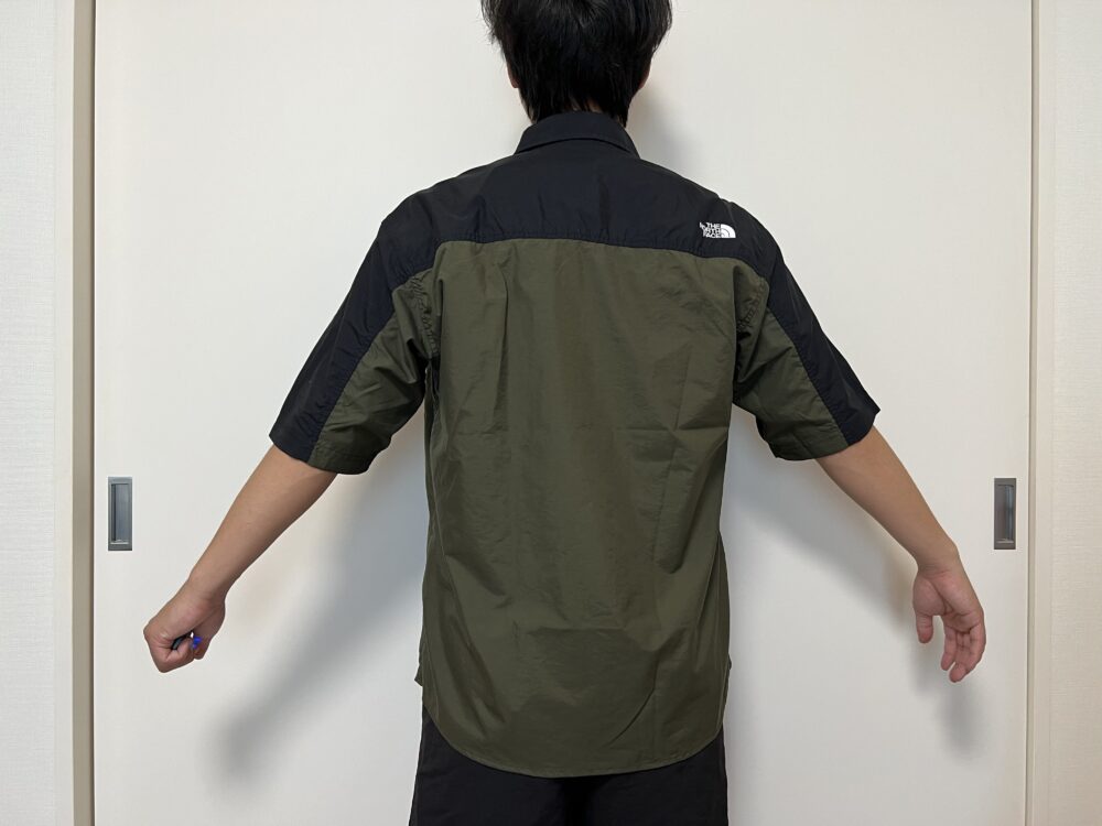 後面 Mサイズ着用