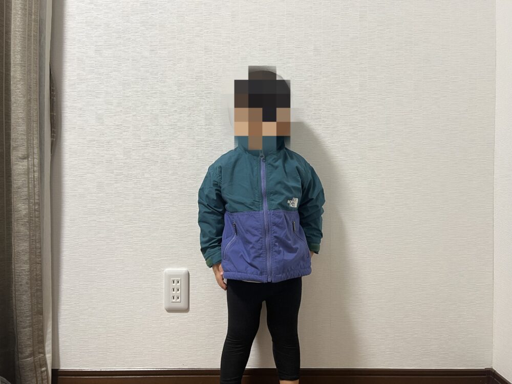 身長91㎝，体重13㎏ 90cmサイズ着用