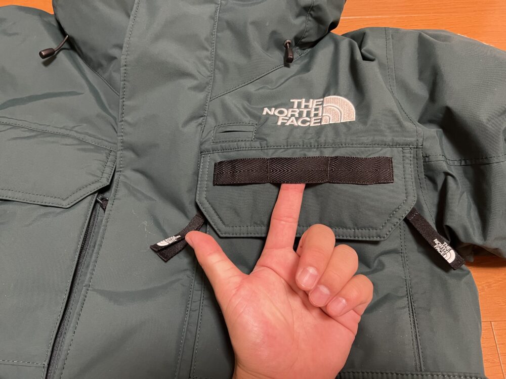 ボールペン等を刺せるようになっています