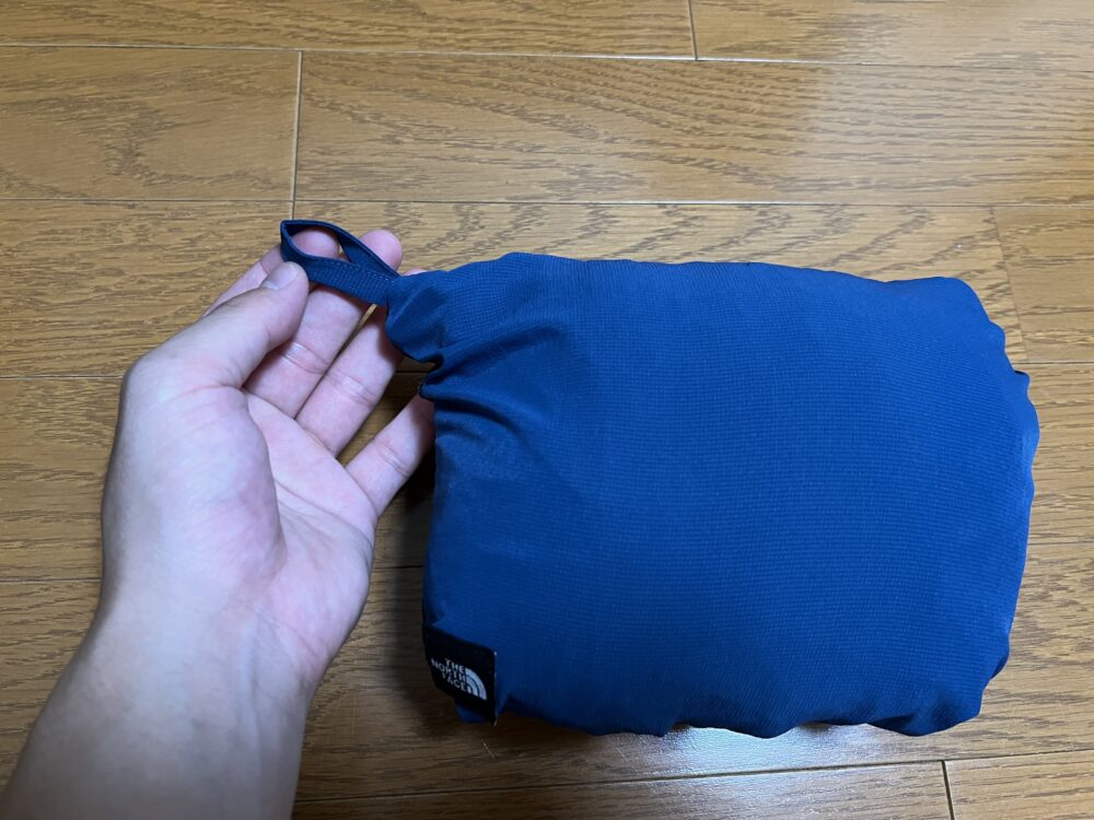 左上に紐
