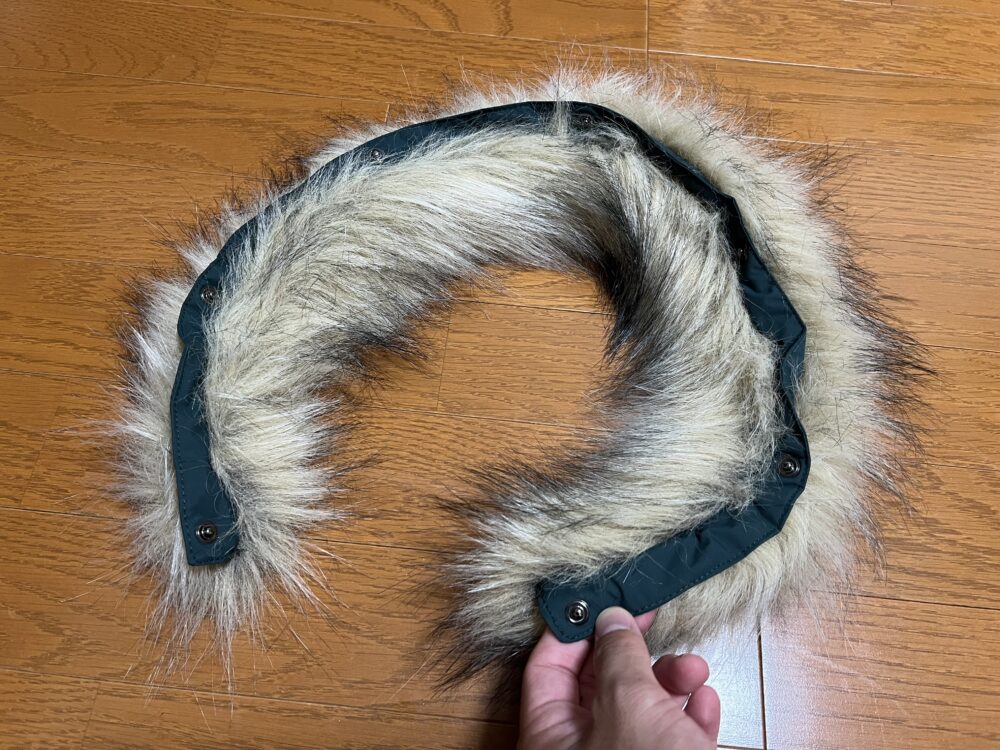 ファーのボタン