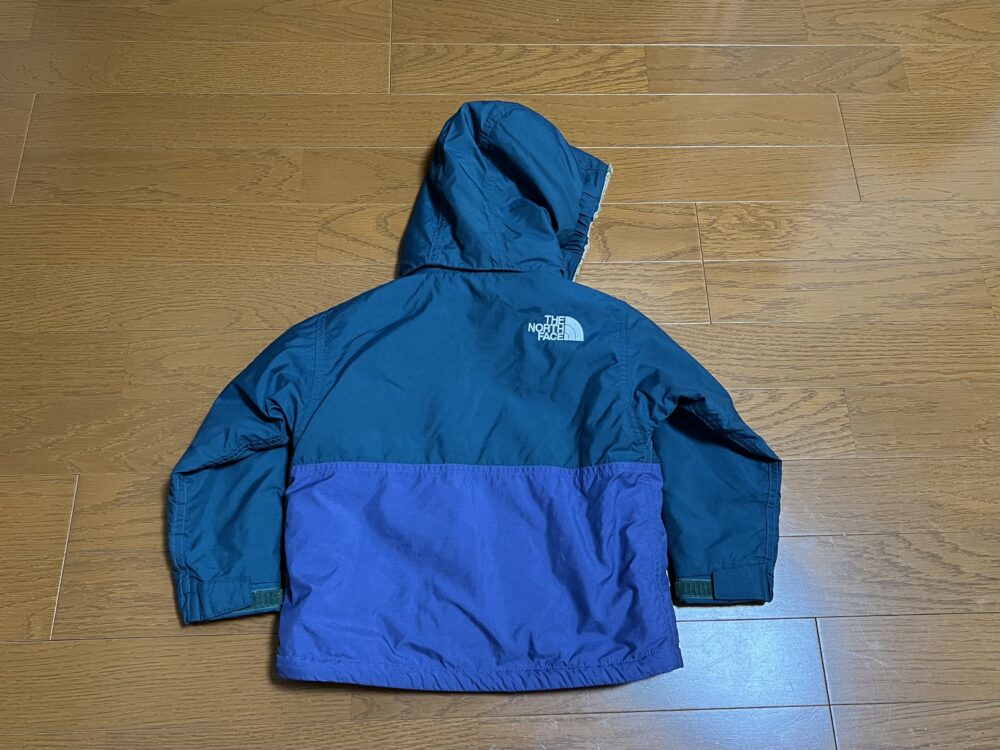 コンパクトノマドジャケット（背面）