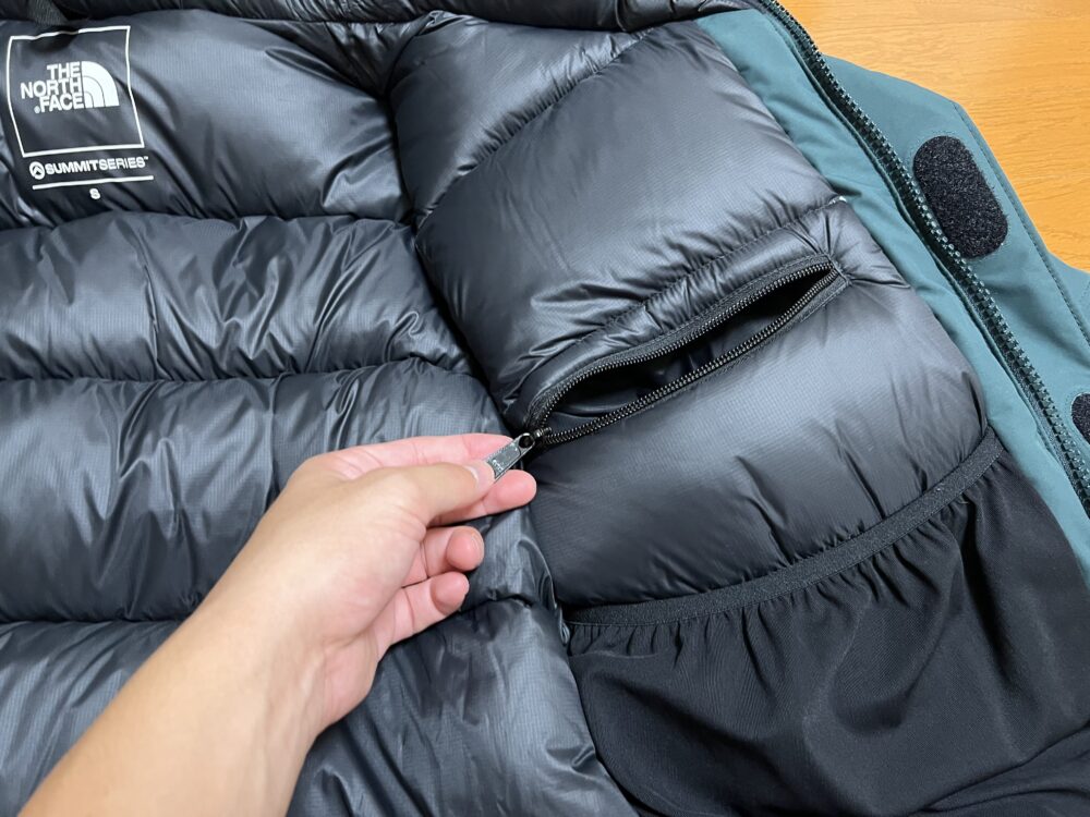 内ポケット(胸元)