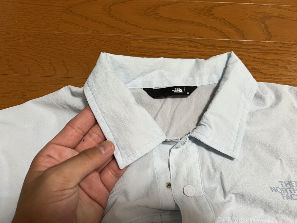 程よいサイズの襟