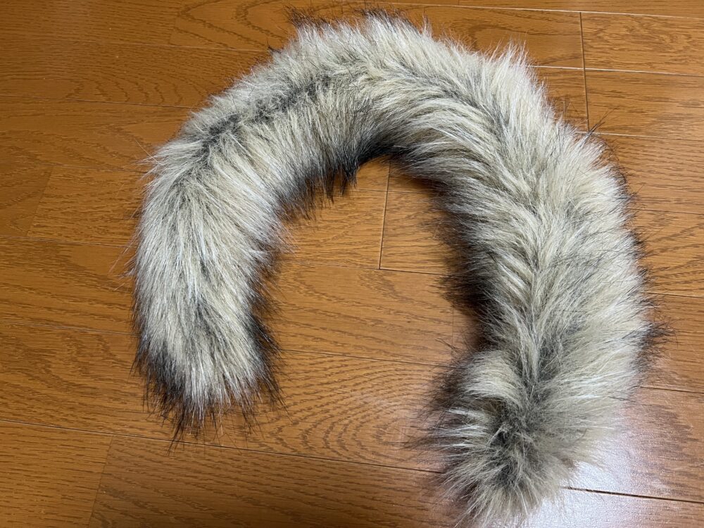顔周りのファー