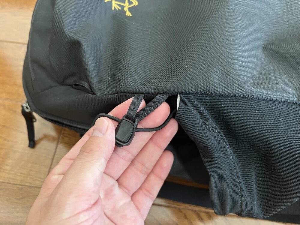 サイドポケットのゴム