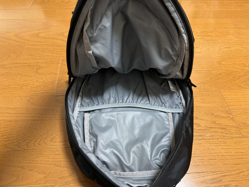 メインコンパートメント