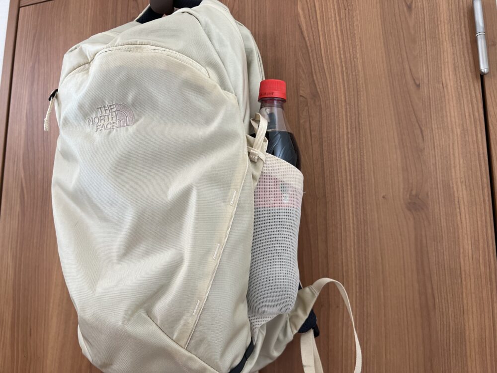 ペットボトルを入れて