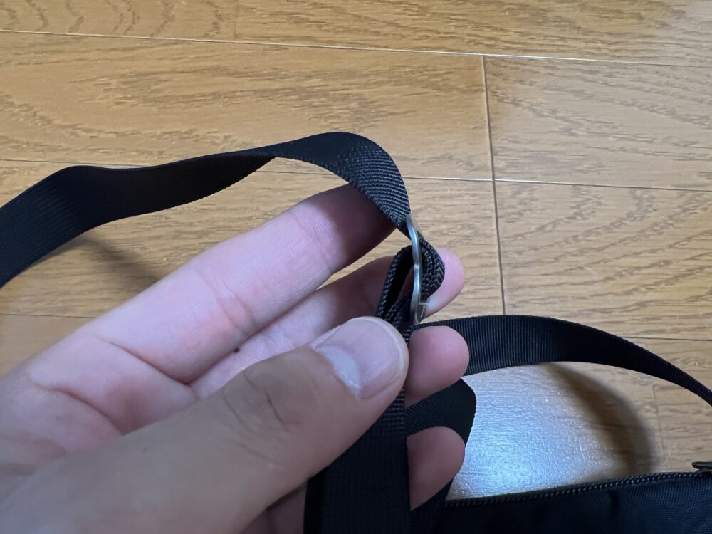 金具側面から