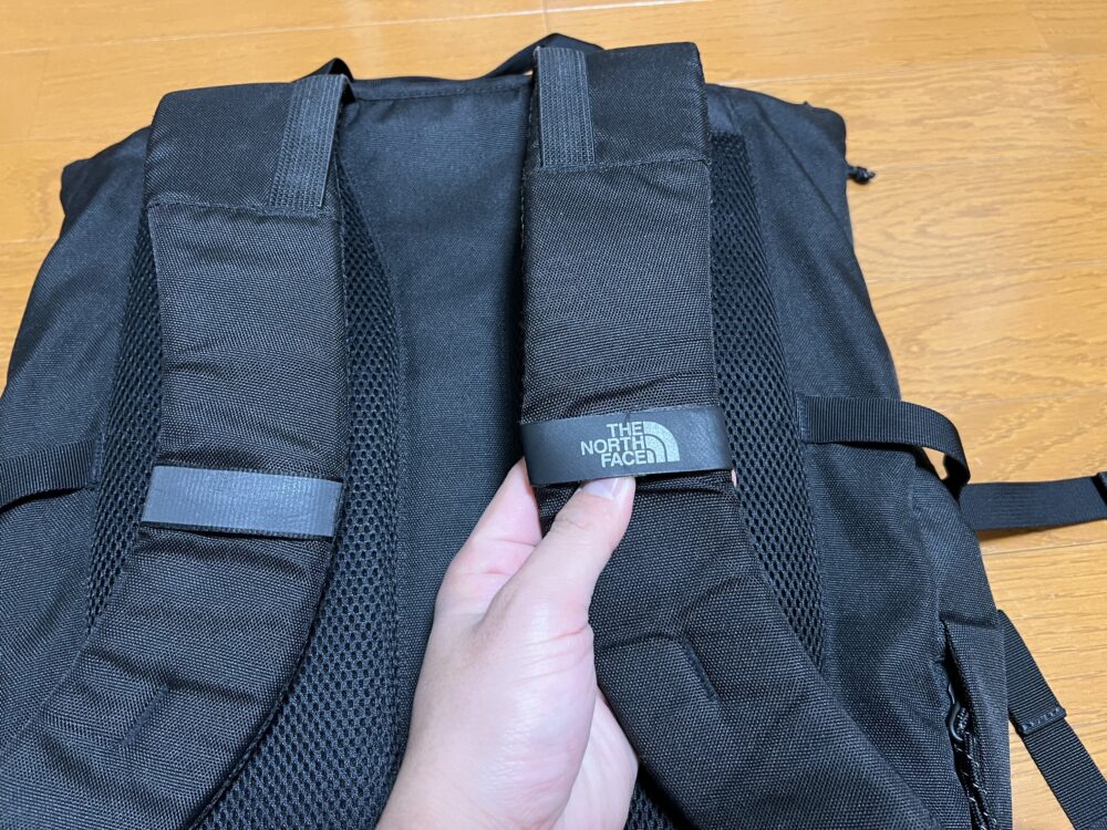 サングラスホルダー