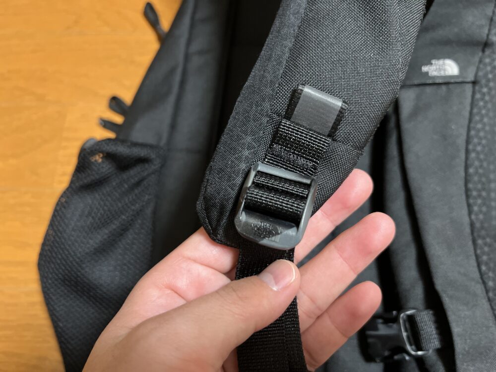 ショルダーハーネス調節バックル