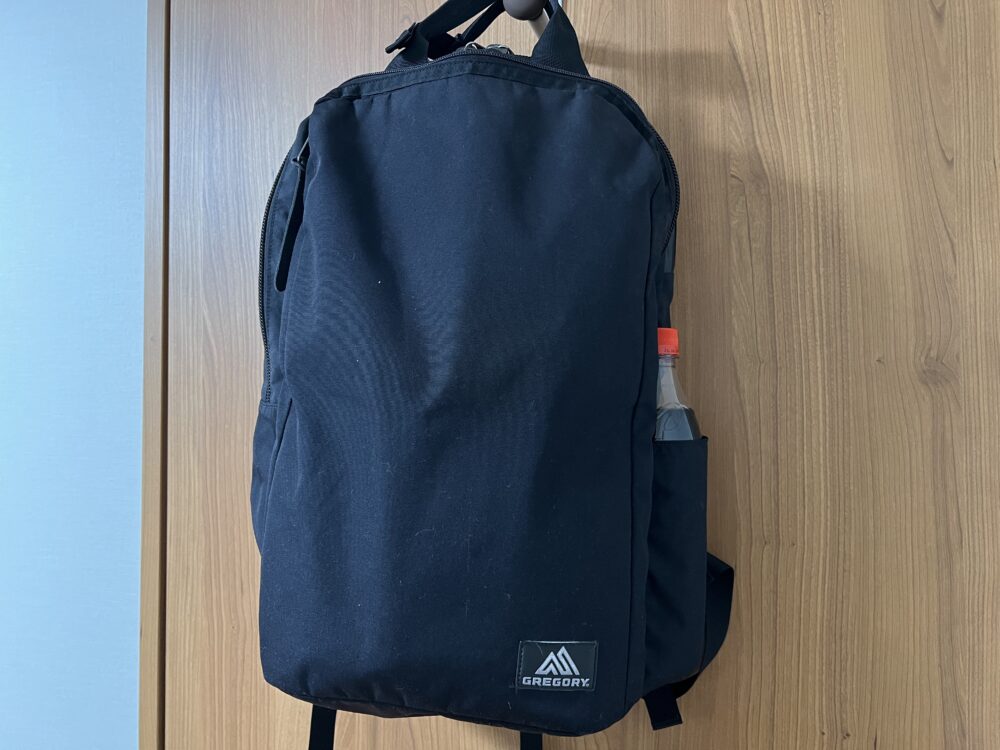 ペットボトルを入れて