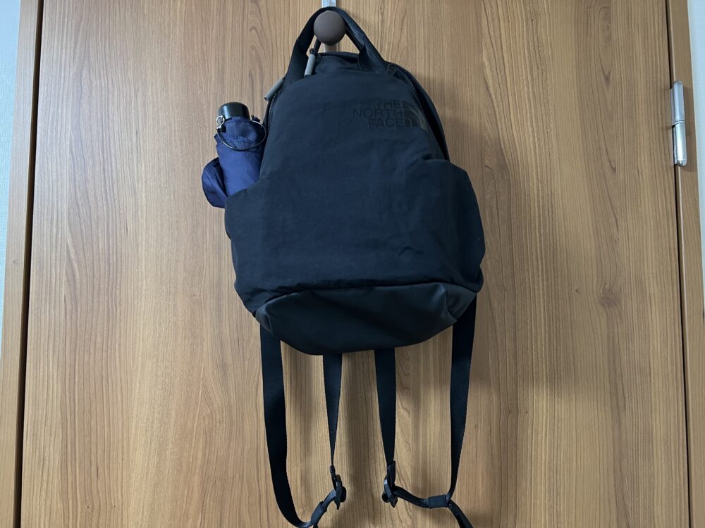 折りたたみ傘は入らない