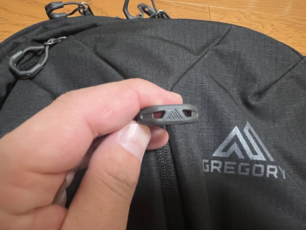 ジッパータグのロゴ