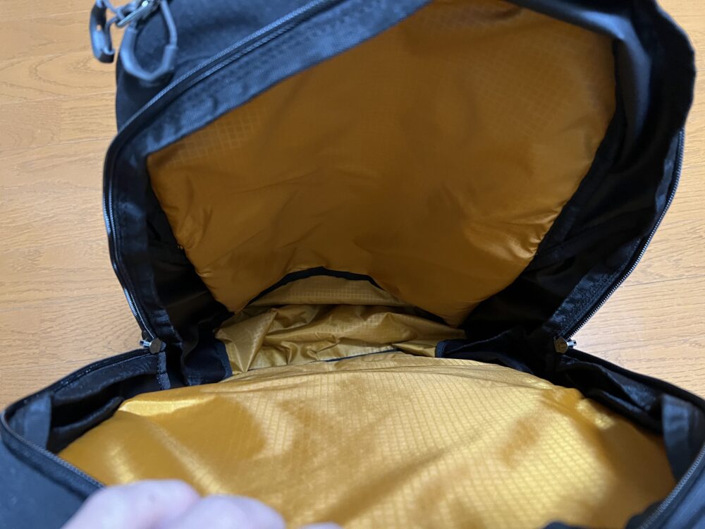 メインコンパートメント