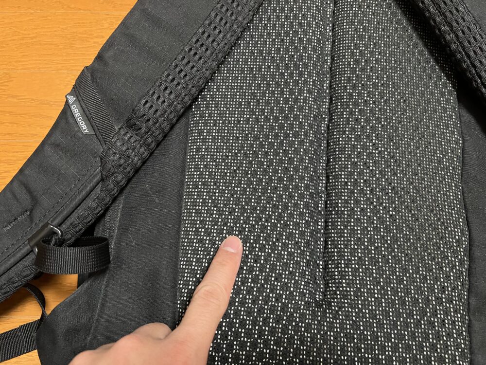 ルーヌ22の背面パッド