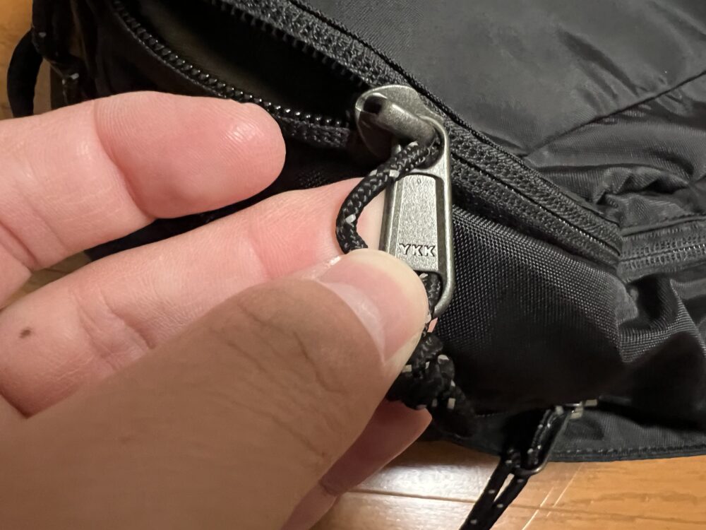 ジッパーはYKK