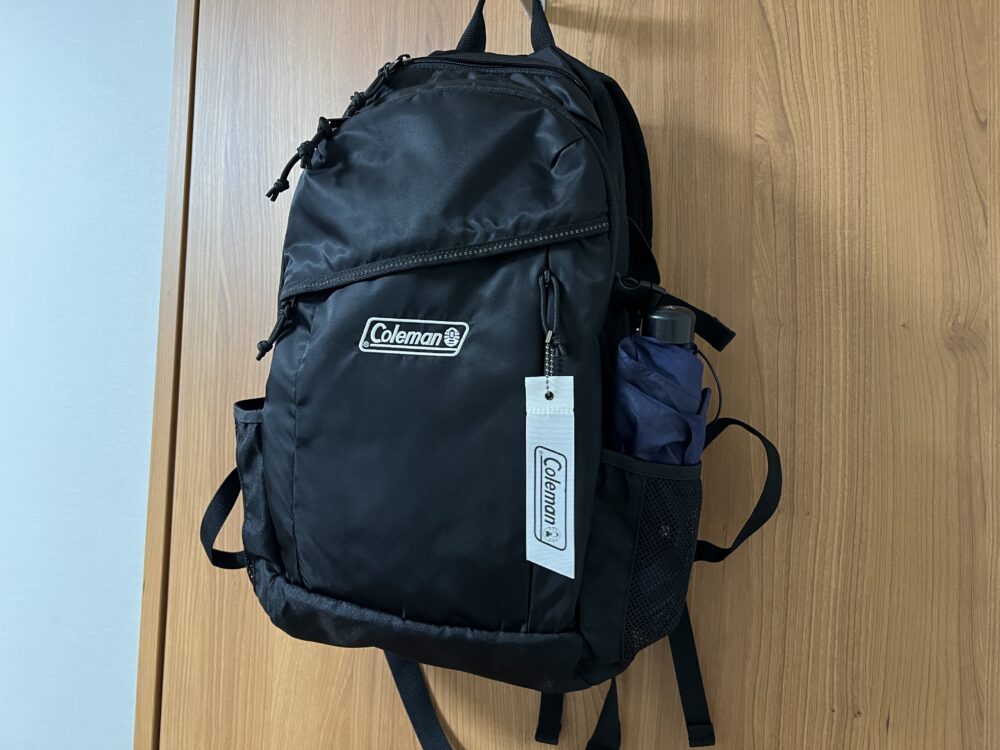 逆サイドには折りたたみ傘