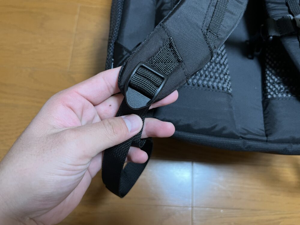 ショルダーハーネス調節バックル