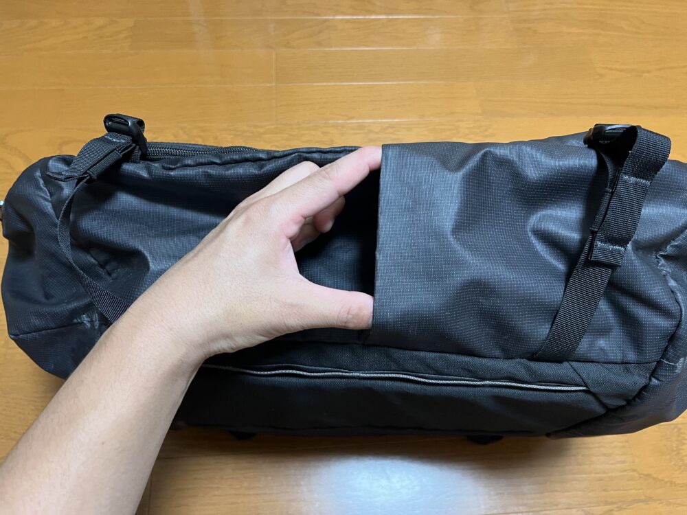 サイドポケットの素材