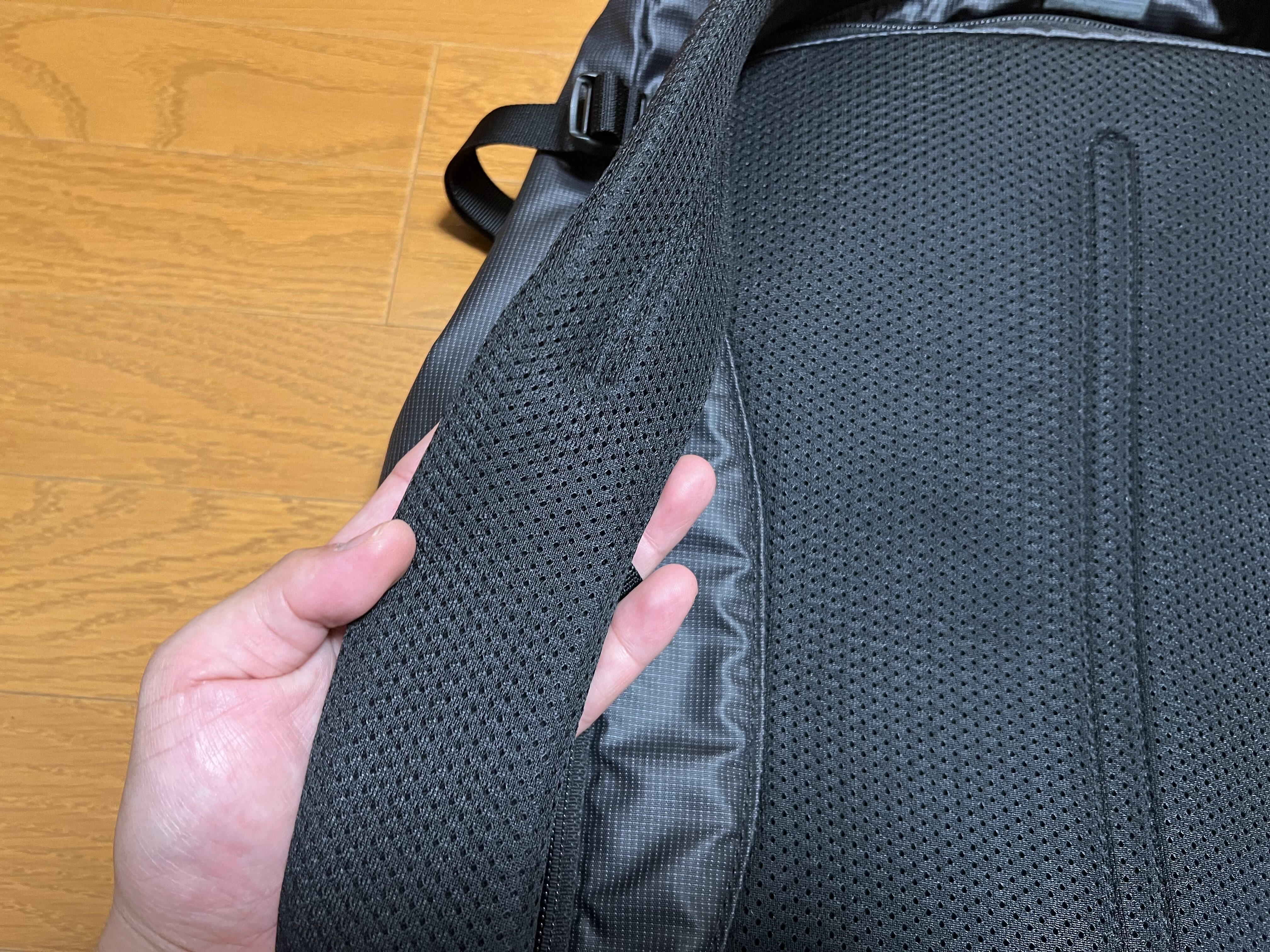 汗や熱を逃がしやすい構造
