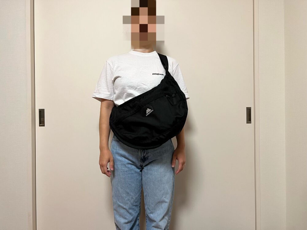 本体を正面に