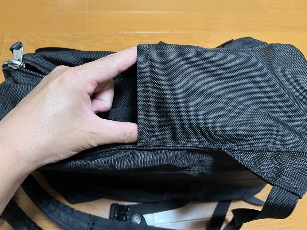 サイドポケットの素材