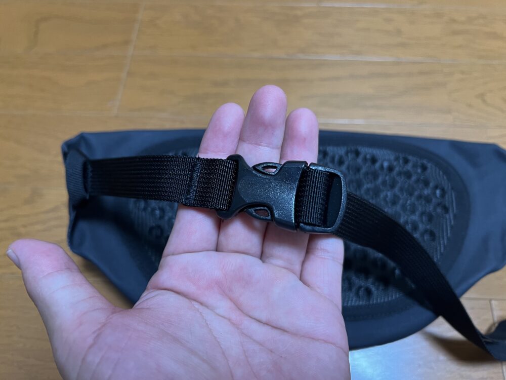 ショルダーのバックル